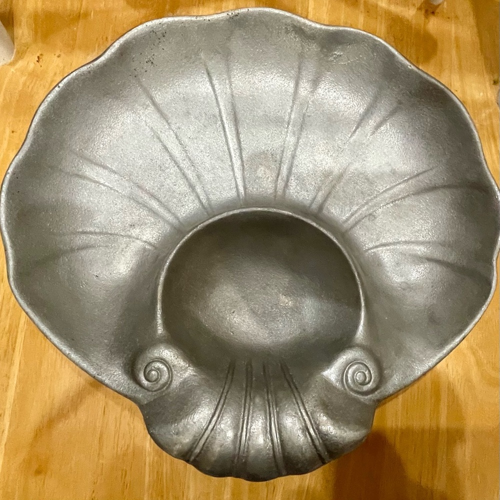 Vintage Wilton Armetale Pewter Clamshell Shrimp Cocktail Server
